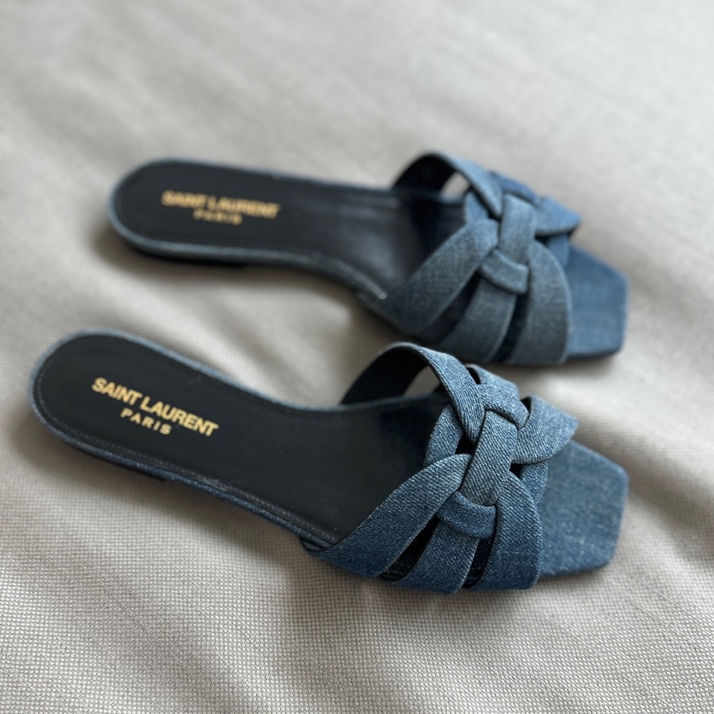 Saint Laurent Tribute Flat Sandals